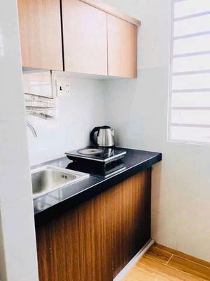 Căn phòng đủ tiện nghi như khách sạn có bếp