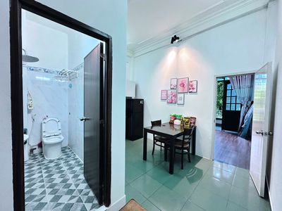 CH 1PN MẶT TIỀN TRƯỜNG SA FULL NỘI THẤT, TÁCH BẾP, BAN CÔNG VIEW SÔNG