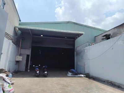 CHO THUÊ 2500m2 NHÀ KHO XƯỞNG BÀ ĐIỂM HM