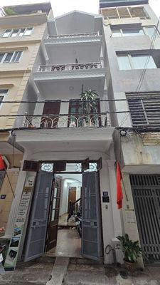Xuân La - Cho thuê nhà 4 tầng 42m2