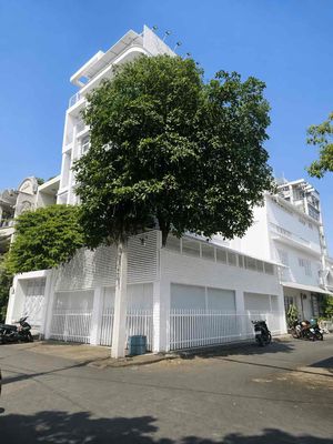 Cho thuê nhà đường Lê Đại Hành Q11 ( góc 2 mặt tiền) 9x25m.