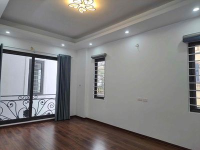 CHO THUÊ NHÀ NGUYÊN CĂN BÁT KHỐI  -LONG BIÊN