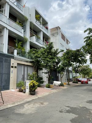 CHO THUÊ NHÀ 3 Tầng gần CÔNG VIÊN, 5PN, 4x20m, đường rộng 12m Bình Lợi