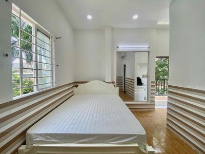 PHÒNG TRỌ SINH VIÊN Cửa Sổ Trời Có Máy Lạnh