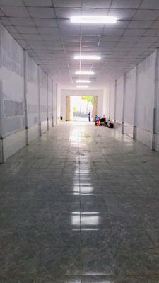 Cho thuê nhà rộng 200m2 thông suốt