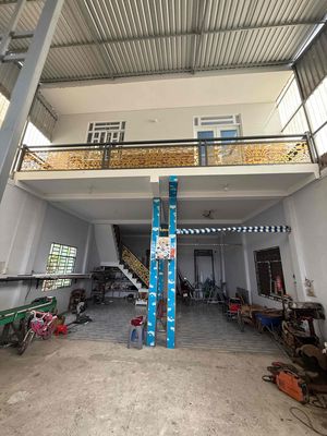 nhà 1 chệt 1 lầu, 1 sân thượng gần chợ tiện lợi mua bán kinh doanh