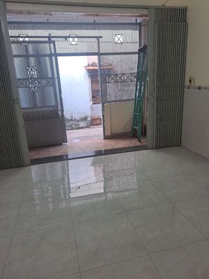 nhà cho thuê ngyên căn p4q8