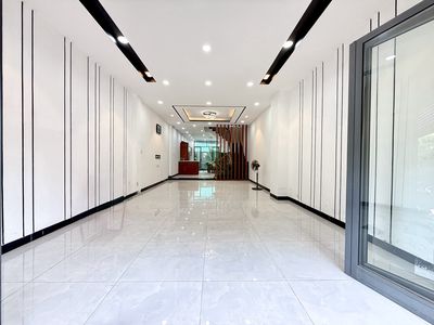 CHO THUÊ NHÀ KINH DOANH 3 TẦNG KĐT HÀ QUANG 2 GIÁ 29 TRIỆU/THÁNG