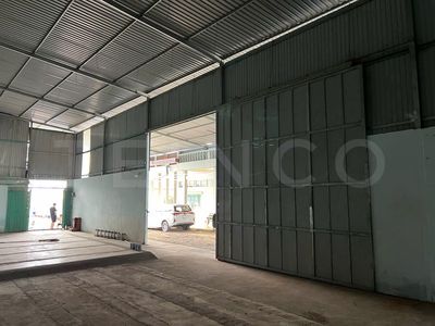 Kho xưởng 170 m² có điện 3 pha, nhánh đường Quốc Lộ 1A, lộ Container
