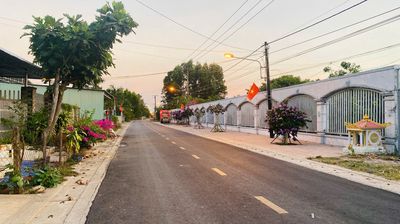 CHO THUÊ NHÀ NGUYÊN  CĂN 150M2  MẶT TIỀN CỤM CÔNG NGHIỆP LONG PHƯỚC 1