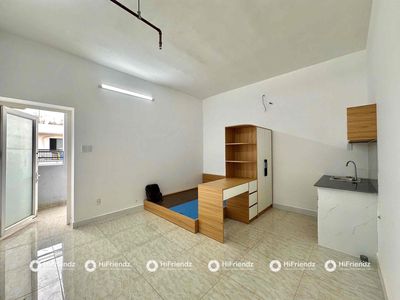 CHO THUÊ PHÒNG BANCOL - SIÊU RỘNG,THANG MÁY NGAY ĐỘC LẬP,LUỸ BÁN BÍCH