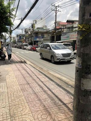 cho thuê nhà mặt tiền đường Âu cơ gần Trường Chinh