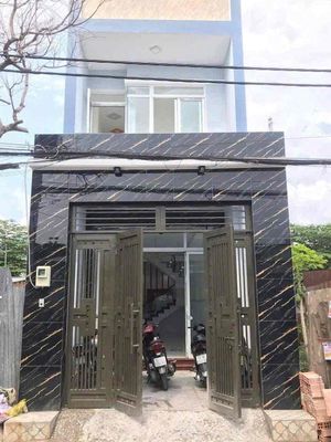 cho thuê nhà 2 tầng 4x22m có 4pn 2wc gần chợ Bình Thành, hẻm xe tải