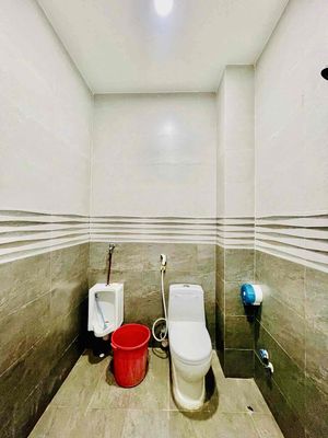 CHO THUÊ KHO, XƯỞNG MỚI - HẺM NGUYỄN HỮU THẤU - OTO ĐỂ 5-7 XE TẢI