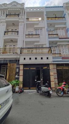 Cho thuê nhà Lê Văn Khương 4 phòng ngủ hẻm 8m