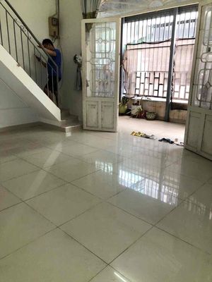 cho thuê nhà đường Làng Tăng Phú 3PN 2WC giá 6,5tr