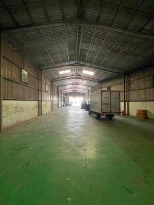 KHO XƯỞNG GIÁ TỐT ( 10 x 22m ) AO ĐÔI