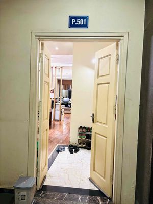 cần nhượng lại 2N2W tại số 6 Mễ Trì Hạ