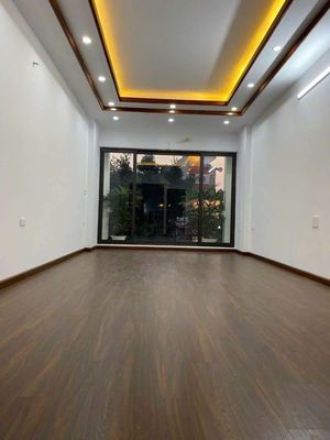 Cho thuê nhà Trương Định Bờ Sông Set 45m2 5 tầng