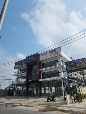 cho thuê mặt bằng tòa nhà ngay Vinhome Granpark