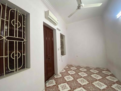 Phòng trọ có điều hoà, nóng lạnh, intenet, máy lọc nước RO