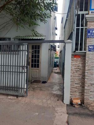 Cho thuê nhà trọ trên lầu