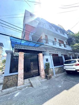 GÓC 2MT 4,2*20m 2LẦU ST 5PN 4WC HXT TÂN SƠN