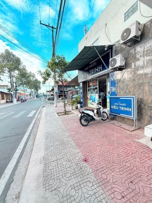 NHÀ CHO THUÊ GÓC 2 MẶT TIỀN ĐƯỜNG