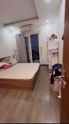 Tìm nữ ở ghép trong căn hộ chung cư