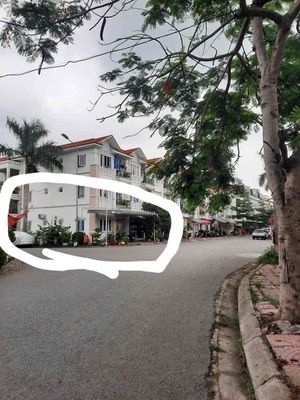 căn lô góc khu nhà ở hoàng huy L19