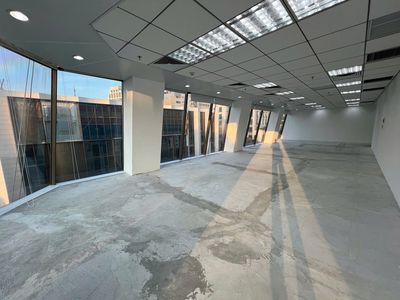 Binhbds cho thuê nhà mới Trần Hưng Đạo 100m2 x 5 tầng thang máy 70tr