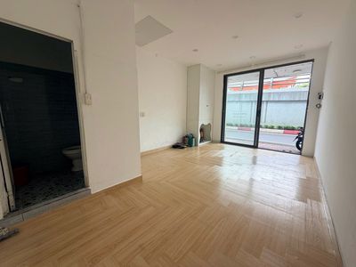 7.5/tháng  cho thuê nhà mặt tiền giá rẻ 