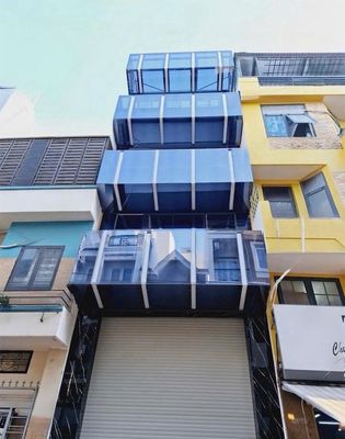 Cần cho thuê nhà MT 109A Phạm Phú Thứ P.11 Q.Tân Bình có thang máy
