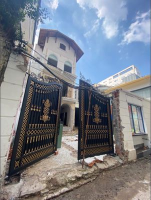 BIỆT THỰ HƠN 700M2, GIỮA LÒNG QUẬN 3 – SỐ 201 NGUYỄN THỊ MINH KHAI.!!