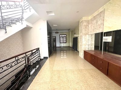 CHO THUÊ NHÀ HẦM_THANG MÁY_MÁY LẠNH_5 TẦNG 7PN_ĐƯỜNG LÊ ĐỨC THỌ 5,2X22
