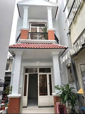 Cho thuê nhà MT Dương Bá Cung liền kề khu Tên Lửa, 8x13m, 2 tầng, 15tr