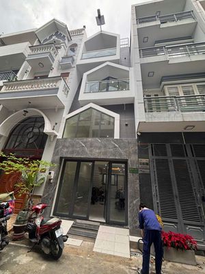 Văn Phòng cho thuê, đối diện AEON Tân Phú