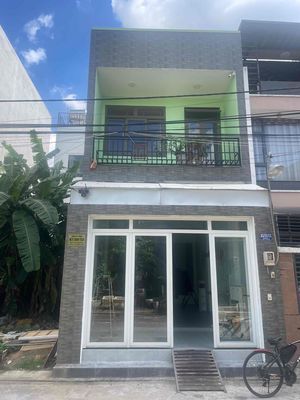 Cho thuê nhà nguyên căn 1trệt 1 lầu, view thoangđường số 6 long trường