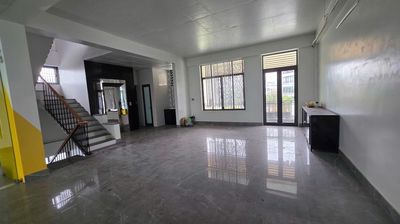 Cần cho thuê toà văn phòng tại đường Kinh Dương Vương nối dài