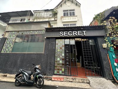 Cho thuê cạnh đường Thảo Điền, 2 - 3 tầng. Giá thuê 77tr/th bao VAT