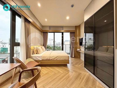 STUDIO LUXURY TONE GỖ FULL NỘI THẤT TRUNG TÂM BÌNH THẠNH