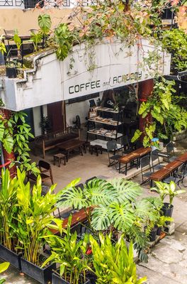 CHO THUÊ BIỆT THỰ SÂN VƯỜN 158 XVNT, QBT, DT 22x18M, TRỆT 1 LẦU, 80TR