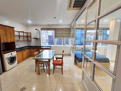 Vào ở luôn 2n1k 2wc 70m2 cửa sổ thoáng, ô tô đỗ cửa, TÂY HỒ