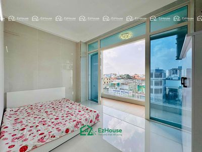 Cách Đại Học Mở 1km