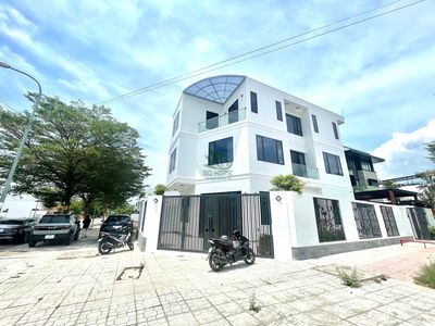 CHO THUÊ NHÀ LÔ GÓC 4 PHÒNG NGỦ KHU MỸ GIA NHA TRANG GIÁ 40 TRIỆU