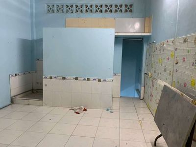 phòng trọ ban công giờ tự do 2,9tr p3q8 đi q5,q1 chỉ 3-5 phút