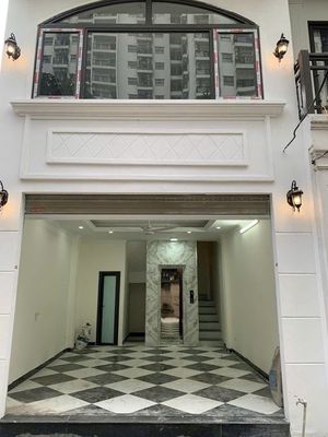 Cho thuê nhà Phúc Lợi, 6 tầng, thang máy, gara ô tô, full nội thất