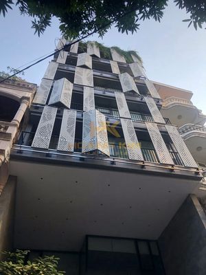 Cho thuê nhà Hoàng Hoa Thám, P.13, Q.Tân Bình, 7x20m, Hầm trệt 5 lầu