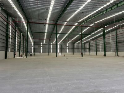 Kho xưởng 14.400 m² trong khu công nghiệp Cần Thơ, có DOCK, PCCC auto