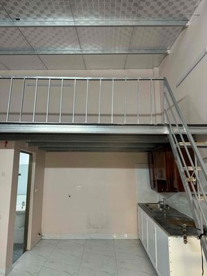 Phòng trọ Tình Quang, Giang Biên 50m2 (đã bao gồm gác xép 18m2)